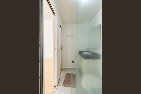 Banheiro de apartamento à venda com 2 quartos, 55m² em Parque Itália, Campinas