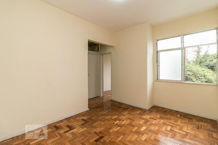 Sala de apartamento para alugar com 2 quartos, 50m² em Rua Maxwell