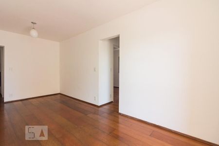 Sala de apartamento para alugar com 2 quartos, 61m² em Santa Teresinha, São Paulo