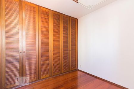 Quarto 2 de apartamento para alugar com 2 quartos, 61m² em Santa Teresinha, São Paulo