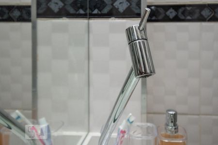 Banheiro de kitnet/studio para alugar com 1 quarto, 35m² em Flamengo, Rio de Janeiro