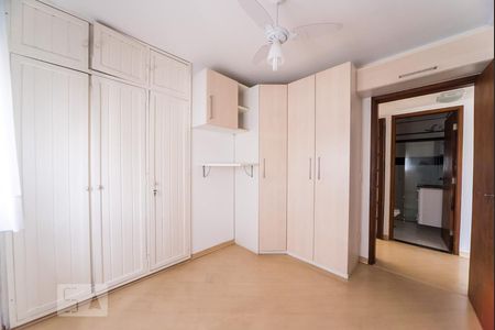 Quarto 1 de apartamento à venda com 3 quartos, 75m² em Moema , São Paulo