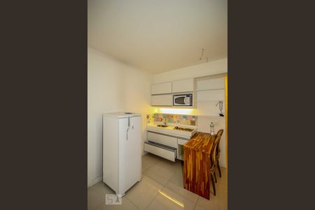 Sala de kitnet/studio para alugar com 1 quarto, 40m² em Copacabana, Rio de Janeiro
