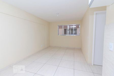 Apartamento para alugar com 47m², 2 quartos e 1 vaga Apartamento para alugar com 47m², 2 quartos e 1 vagaSala