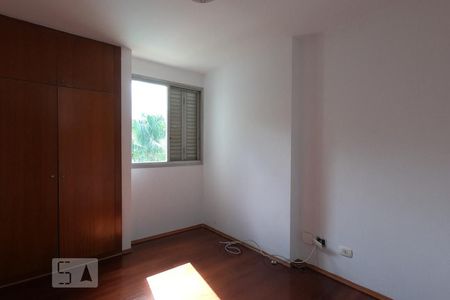 Quarto de apartamento à venda com 3 quartos, 120m² em Vila Suzana, São Paulo