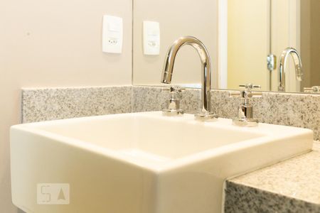 Studio à venda com 39m², 1 quarto e 1 vaga Studio à venda com 39m², 1 quarto e 1 vagaBanheiro
