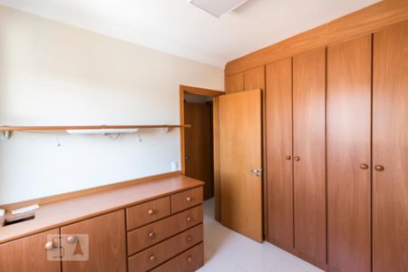 Apartamento para alugar com 93m², 2 quartos e 2 vagasQuarto