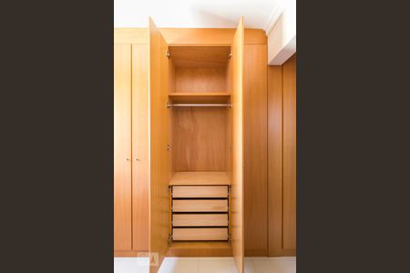 Apartamento para alugar com 93m², 2 quartos e 2 vagasSuíte