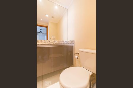 Lavabo de apartamento para alugar com 2 quartos, 93m² em Vila Ipojuca, São Paulo