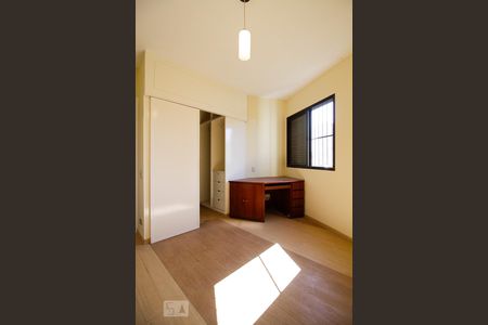 Apartamento à venda com 127m², 3 quartos e 3 vagas Apartamento à venda com 127m², 3 quartos e 3 vagasSuíte 2