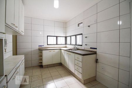 Apartamento à venda com 127m², 3 quartos e 3 vagas Apartamento à venda com 127m², 3 quartos e 3 vagasCozinha