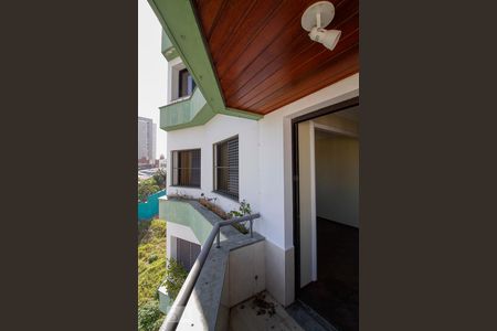 Apartamento à venda com 127m², 3 quartos e 3 vagas Apartamento à venda com 127m², 3 quartos e 3 vagasVaranda