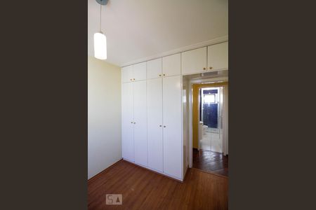 Apartamento à venda com 127m², 3 quartos e 3 vagas Apartamento à venda com 127m², 3 quartos e 3 vagasQuarto 1