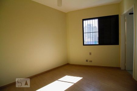 Apartamento à venda com 127m², 3 quartos e 3 vagas Apartamento à venda com 127m², 3 quartos e 3 vagasSuíte 1