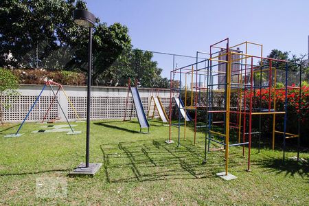 Apartamento à venda com 127m², 3 quartos e 3 vagas Apartamento à venda com 127m², 3 quartos e 3 vagasPlayground