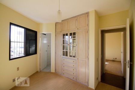 Apartamento à venda com 127m², 3 quartos e 3 vagas Apartamento à venda com 127m², 3 quartos e 3 vagasSuíte 1