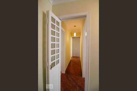 Apartamento à venda com 127m², 3 quartos e 3 vagas Apartamento à venda com 127m², 3 quartos e 3 vagasCorredor