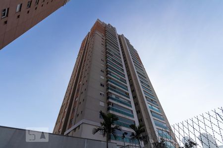 Apartamento à venda com 138m², 3 quartos e 2 vagasFachada - Condomínio