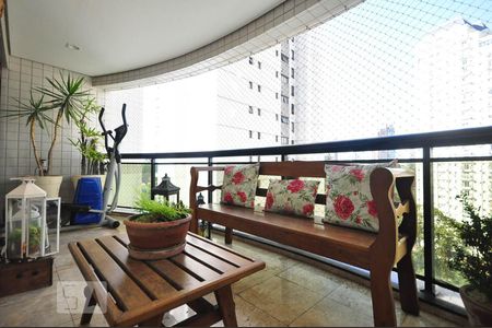 Varanda de apartamento para alugar com 4 quartos, 340m² em Paraíso do Morumbi, São Paulo