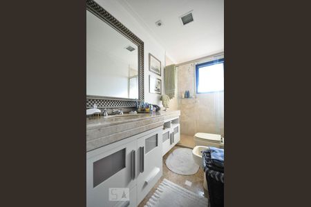 Apartamento para alugar com 340m², 4 quartos e 5 vagasBanheiro suíte 4