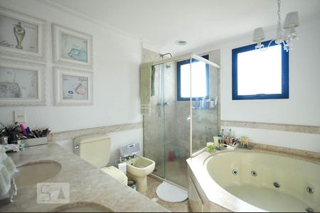 Apartamento para alugar com 340m², 4 quartos e 5 vagasBanheiro suíte 4