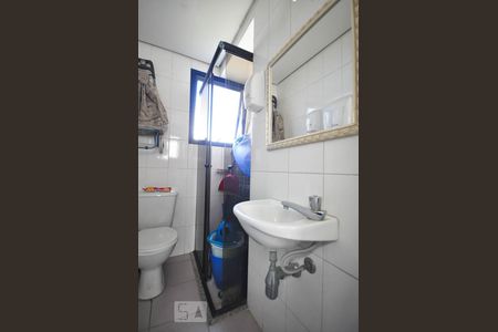 Apartamento para alugar com 340m², 4 quartos e 5 vagasBanheiro de serviço