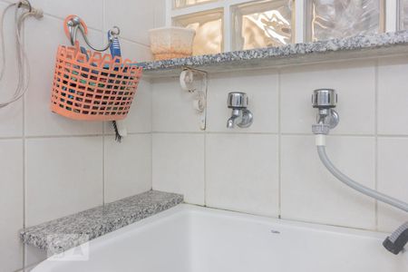 Apartamento à venda com 135m², 4 quartos e 3 vagas Apartamento à venda com 135m², 4 quartos e 3 vagasÁrea de serviço