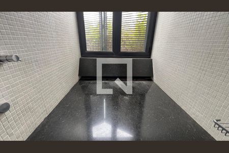 Apartamento à venda com 110m², 1 quarto e 2 vagas Apartamento à venda com 110m², 1 quarto e 2 vagasBanheiro da Suíte