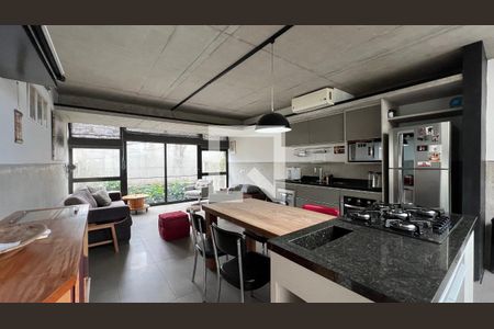 Sala de apartamento à venda com 1 quarto, 110m² em Vila Madalena, São Paulo