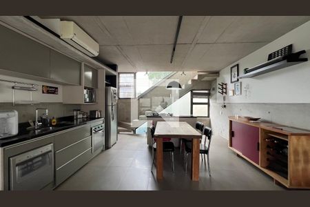 Apartamento à venda com 110m², 1 quarto e 2 vagas Apartamento à venda com 110m², 1 quarto e 2 vagasCozinha