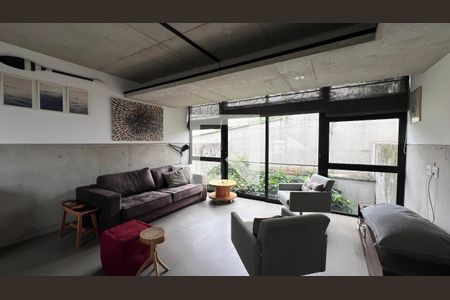 Sala de apartamento à venda com 1 quarto, 110m² em Vila Madalena, São Paulo