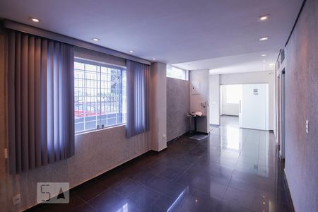 Sala de casa para alugar com 9 quartos, 400m² em Jardim Vera Cruz, São Paulo