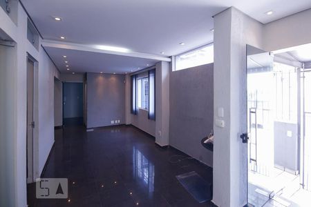 Sala de casa para alugar com 9 quartos, 400m² em Jardim Vera Cruz, São Paulo