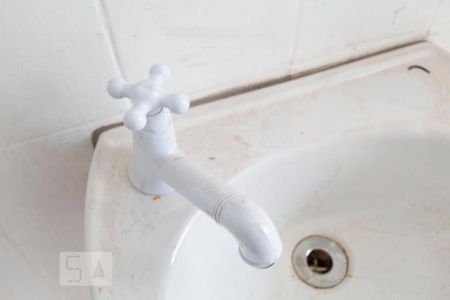 Banheiro de serviço de apartamento para alugar com 3 quartos, 95m² em Vila Guarani (z Sul), São Paulo