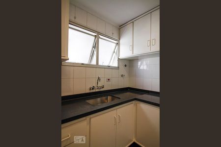 Apartamento para alugar com 160m², 4 quartos e 2 vagas Apartamento para alugar com 160m², 4 quartos e 2 vagasCozinha