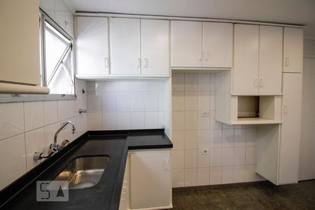 Apartamento para alugar com 160m², 4 quartos e 2 vagas Apartamento para alugar com 160m², 4 quartos e 2 vagasCozinha