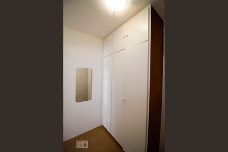 Apartamento para alugar com 160m², 4 quartos e 2 vagas Apartamento para alugar com 160m², 4 quartos e 2 vagasQuarto de Serviço