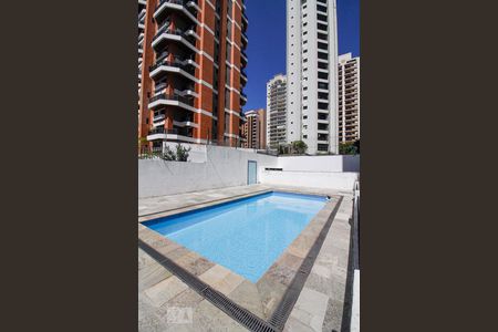 Apartamento para alugar com 160m², 4 quartos e 2 vagas Apartamento para alugar com 160m², 4 quartos e 2 vagasPiscina