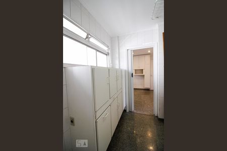 Apartamento para alugar com 160m², 4 quartos e 2 vagas Apartamento para alugar com 160m², 4 quartos e 2 vagasÁrea de Serviço
