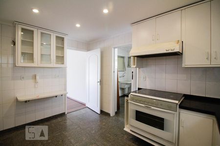 Apartamento para alugar com 160m², 4 quartos e 2 vagas Apartamento para alugar com 160m², 4 quartos e 2 vagasCozinha