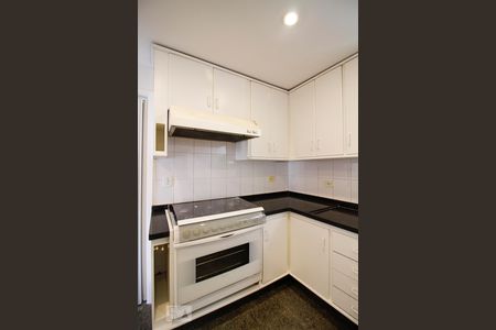 Apartamento para alugar com 160m², 4 quartos e 2 vagas Apartamento para alugar com 160m², 4 quartos e 2 vagasCozinha