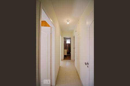 Apartamento para alugar com 160m², 4 quartos e 2 vagas Apartamento para alugar com 160m², 4 quartos e 2 vagasCorredor