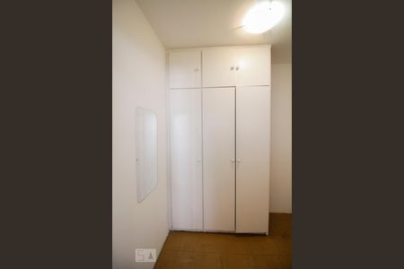 Apartamento para alugar com 160m², 4 quartos e 2 vagas Apartamento para alugar com 160m², 4 quartos e 2 vagasQuarto de Serviço