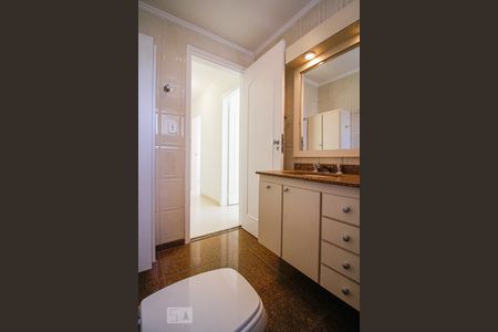 Apartamento para alugar com 160m², 4 quartos e 2 vagas Apartamento para alugar com 160m², 4 quartos e 2 vagasBanheiro