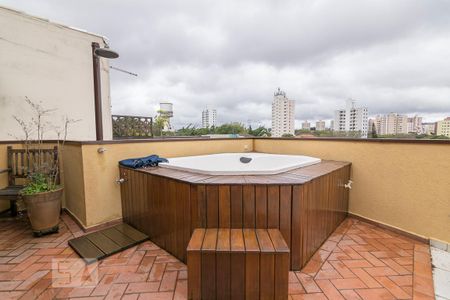 Apartamento para alugar com 180m², 2 quartos e 2 vagas Apartamento para alugar com 180m², 2 quartos e 2 vagasCobertura Banheira