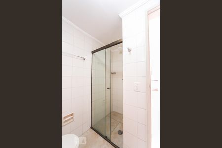 Banheiro de apartamento para alugar com 1 quarto, 40m² em Vila Nova Conceição, São Paulo