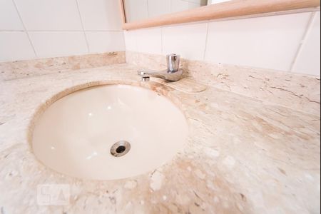 Banheiro de apartamento para alugar com 1 quarto, 40m² em Vila Nova Conceição, São Paulo