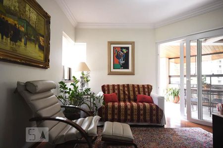 Apartamento para alugar com 212m², 4 quartos e 3 vagasDetalhe da sala