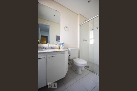 Apartamento para alugar com 212m², 4 quartos e 3 vagasBanheiro suíte 1