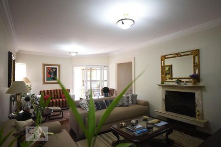 Apartamento para alugar com 212m², 4 quartos e 3 vagasSala